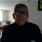 Soy un profesor proactivo que disfruta de enseñar matemáticas aplicando las mejores tácticas y metodologías pedagógicas